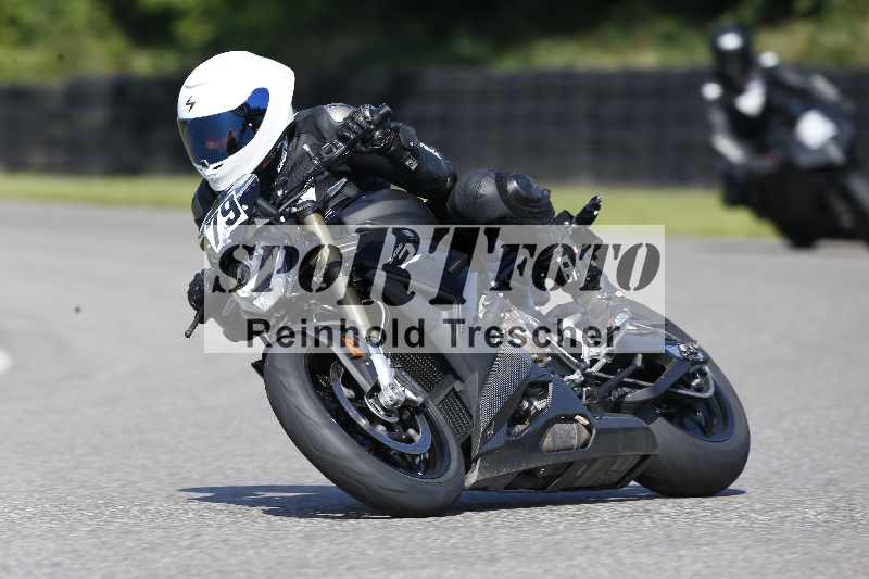 /44 09.08.2025 Plüss Moto Sport ADR/Freies Fahren/79